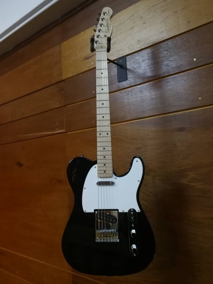 SQUIER AFFINITY TELECASTER, MAPLE FB, BLACK Sandman Guitar Centre