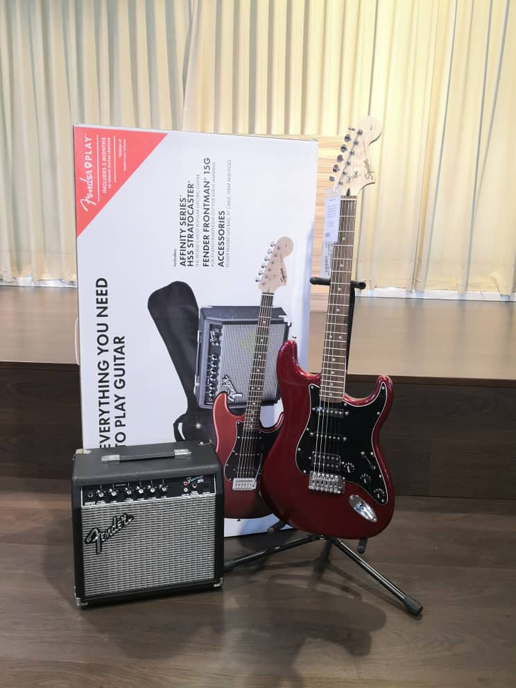 Squier Strat Pack HSS W/Fender 15G Amplifier - Jim Laabs Music Store