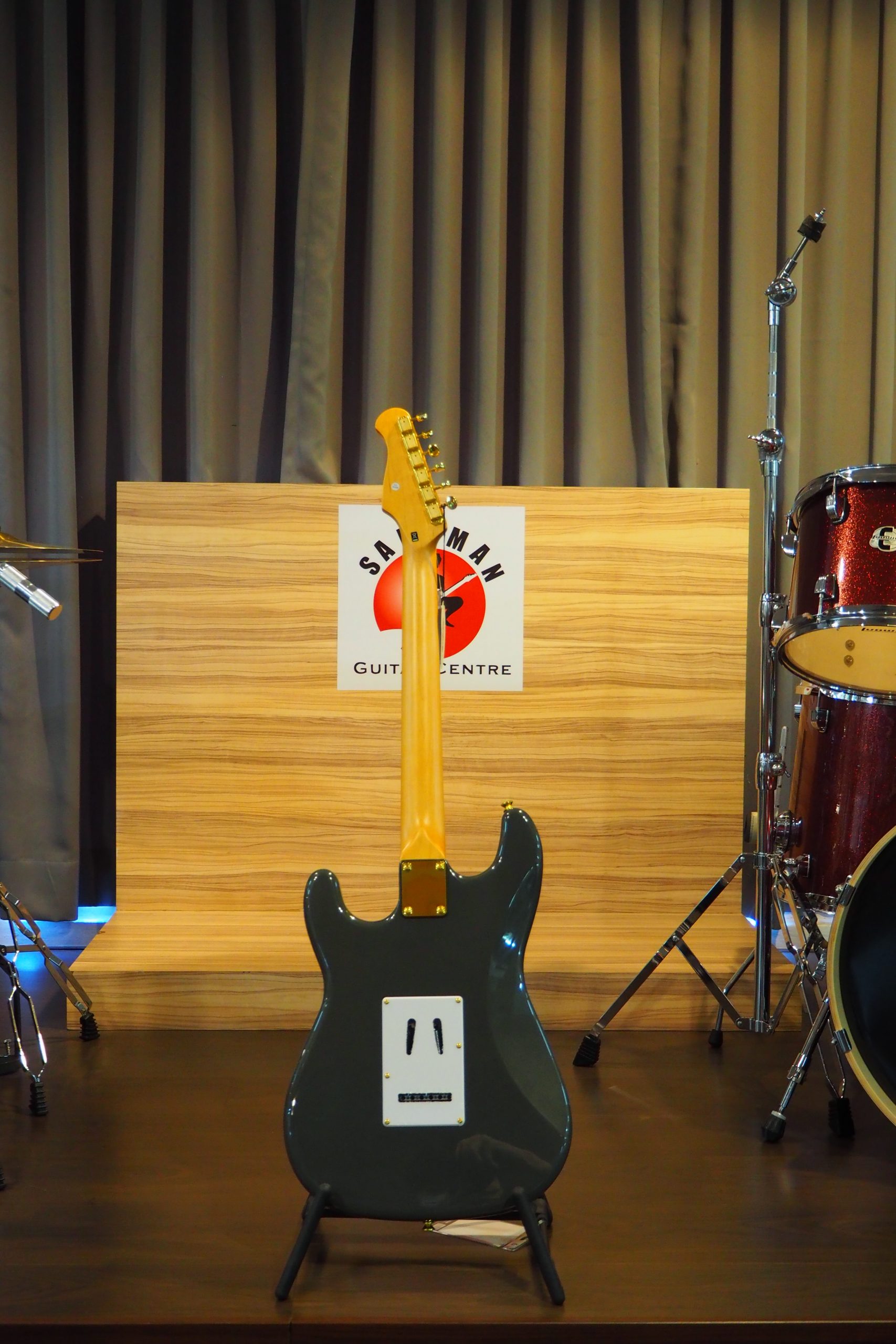 HARLEY BENTON ST62/cc MN ST ELECTRIC GUITAR, CHARCOAL FROST Sandman